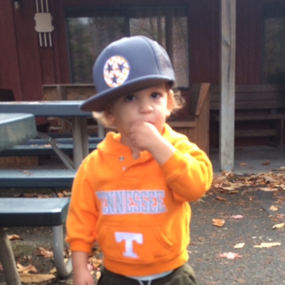 Meet your Posher, Taylor - Picture 1 of 1